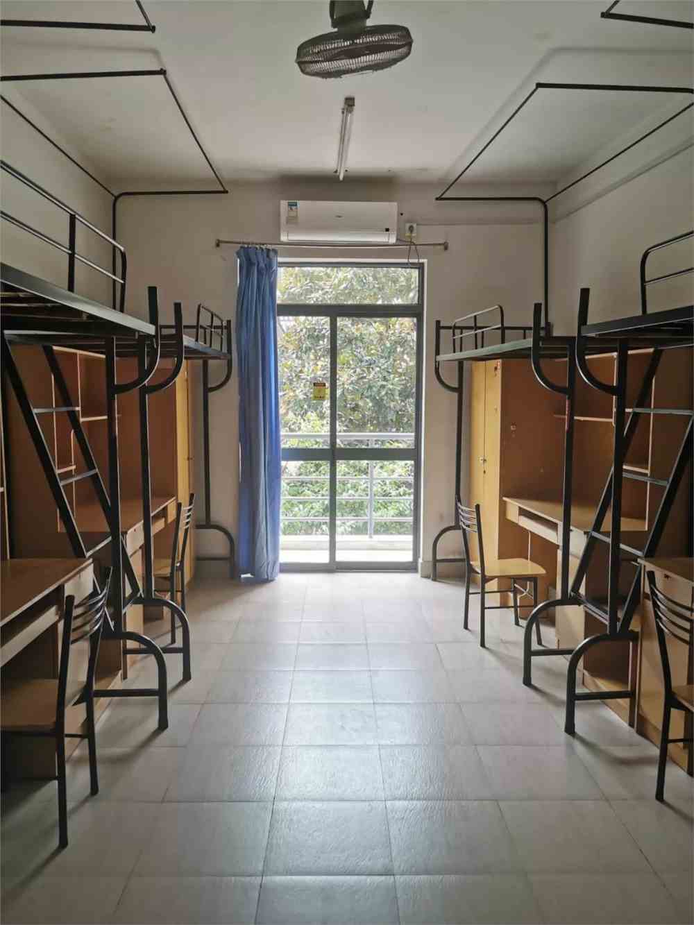 上海大学宿舍条件怎么样_几人间_宿舍图片