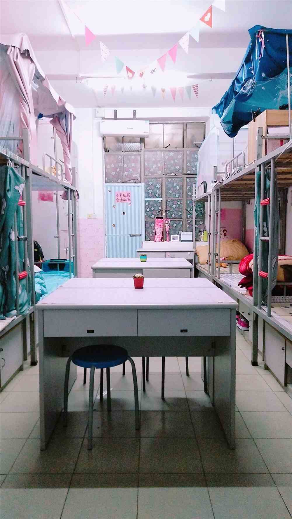 广东邮电职业技术学院宿舍条件怎么样_几人间_宿舍图片