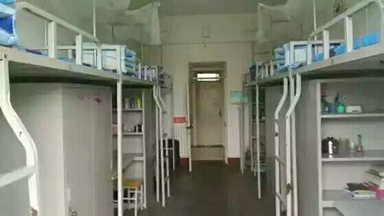 枣庄科技职业学院宿舍条件怎么样_几人间_宿舍图片