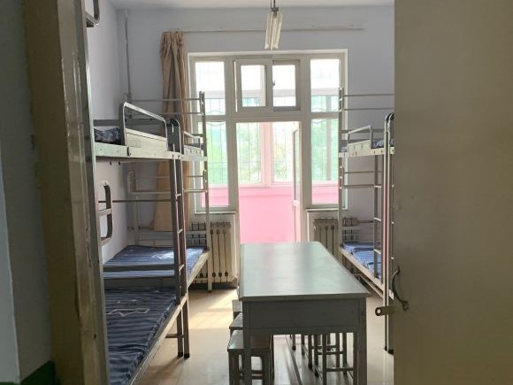 山西农业大学宿舍条件怎么样_几人间_宿舍图片