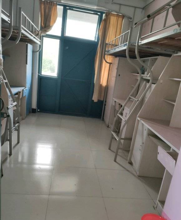 淮南联合大学宿舍条件怎么样_几人间_宿舍图片