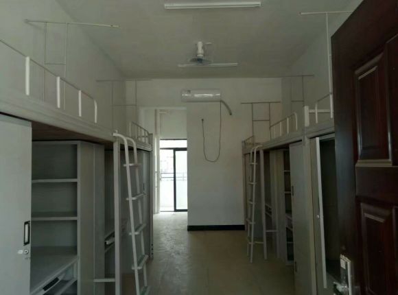 桂林师范高等专科学校宿舍条件怎么样_几人间_宿舍图片