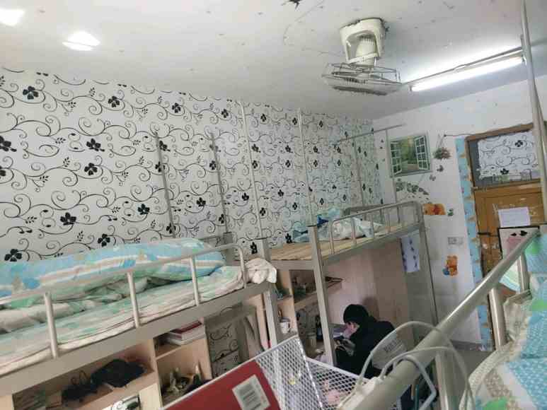 安徽工业职业技术学院宿舍条件怎么样_几人间_宿舍图片