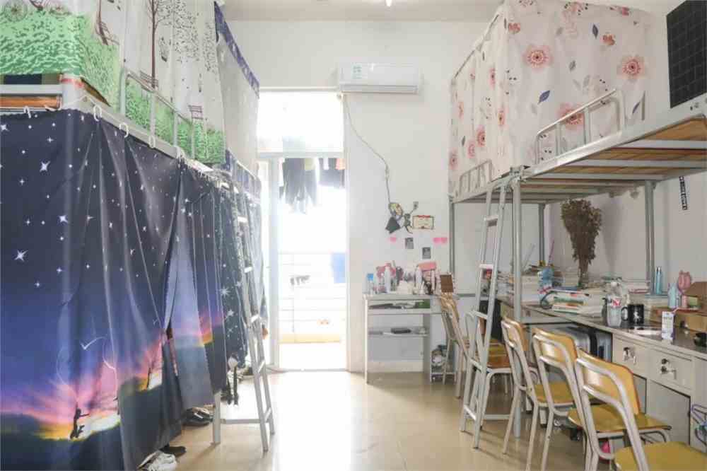 广西演艺职业学院宿舍条件怎么样_几人间_宿舍图片