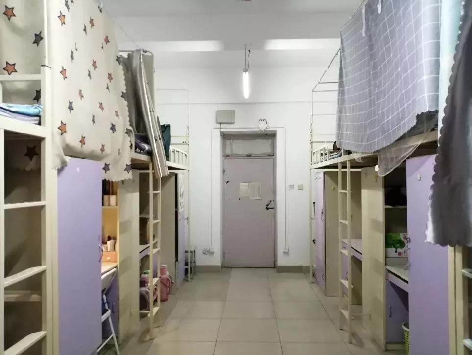 天津外国语大学宿舍条件好么？怎么样，有空调吗（含宿舍图片）