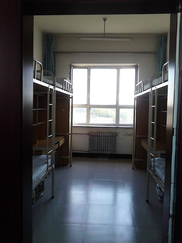 大兴安岭职业学院宿舍条件怎么样_几人间_宿舍图片