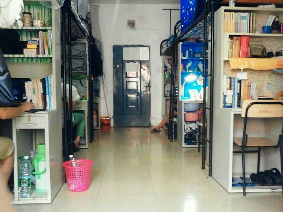 南昌大学共青学院宿舍条件怎么样_几人间_宿舍图片