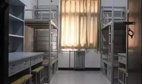 首都经济贸易大学宿舍条件怎么样_几人间_宿舍图片