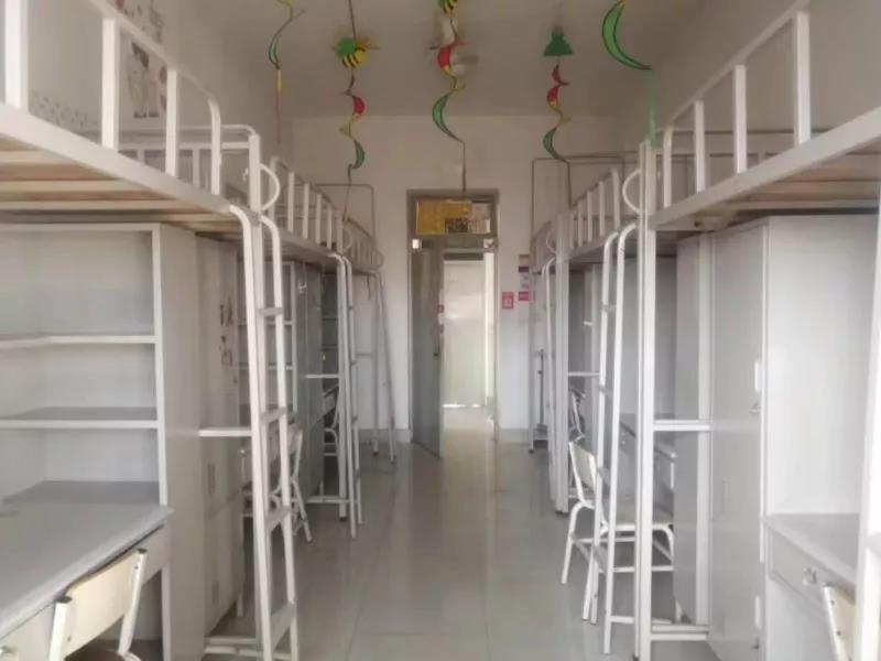 天津职业技术师范大学宿舍条件怎么样_几人间_宿舍图片