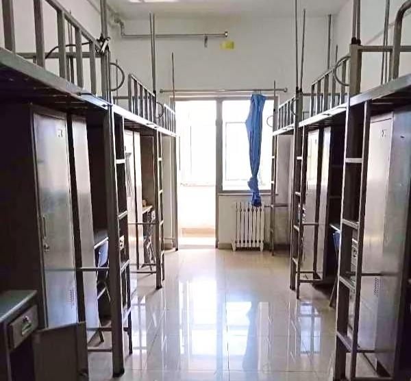 天津职业技术师范大学宿舍条件怎么样_几人间_宿舍图片