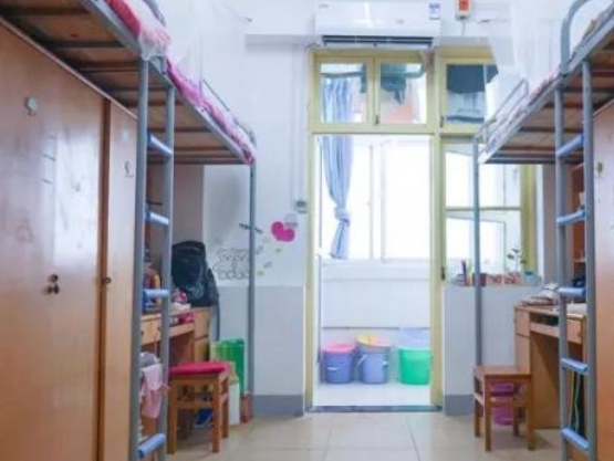 华中农业大学宿舍条件怎么样_几人间_宿舍图片