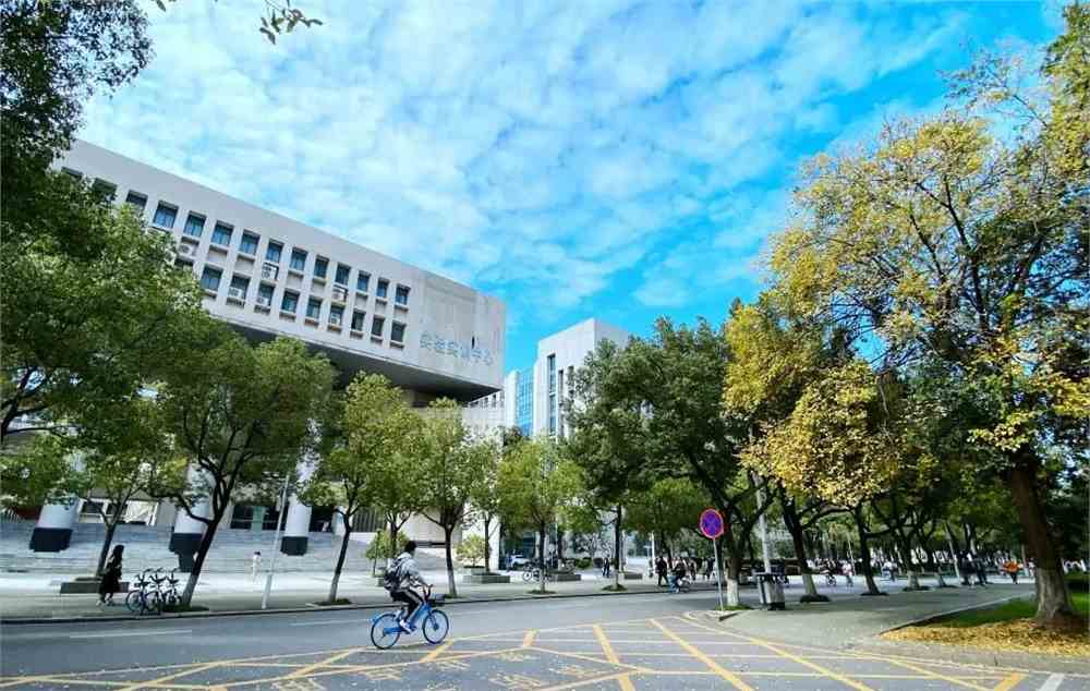 湖北工业大学最低录取分数线是多少2021？附文理科最低分及位次