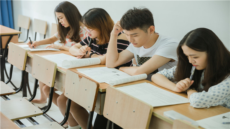 汉语言文学考研科目