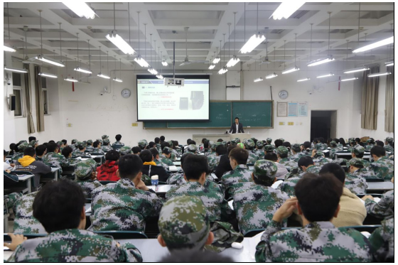 攀枝花学院：军训进行时