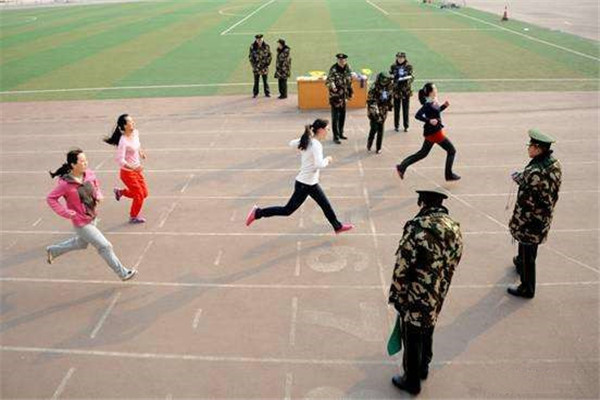 大学生400米成绩标准
