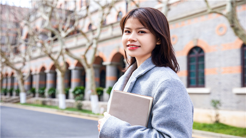 高考报名照片真的会用大学四年吗