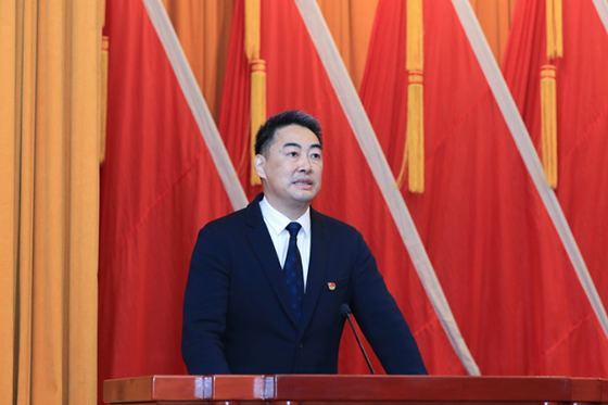 西南医科大学获泸州市人才工作先进单位，两专家分获“特别荣誉奖”和“突出贡献奖”