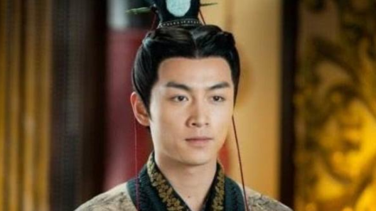 东魏开国皇帝元善见，听说文武双全，如果他下旨杀高欢全家，然后亲自执行，没人敢反抗，就能夺回权力了吧