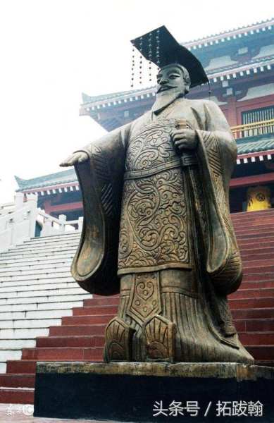为什么古代那么多皇帝,只有秦始皇一个人,无可争议的被称为千古一帝