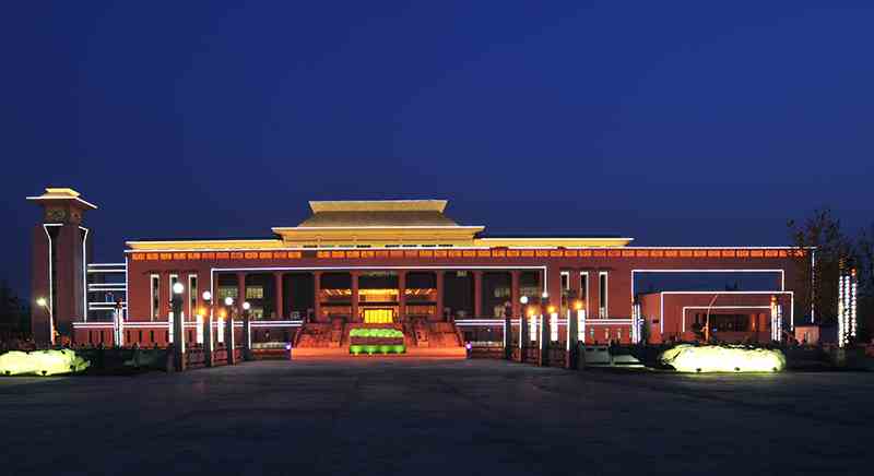 <a href='/zhuanlan/henanbk/24/'>黄淮学院</a>校园风景-图书馆夜景