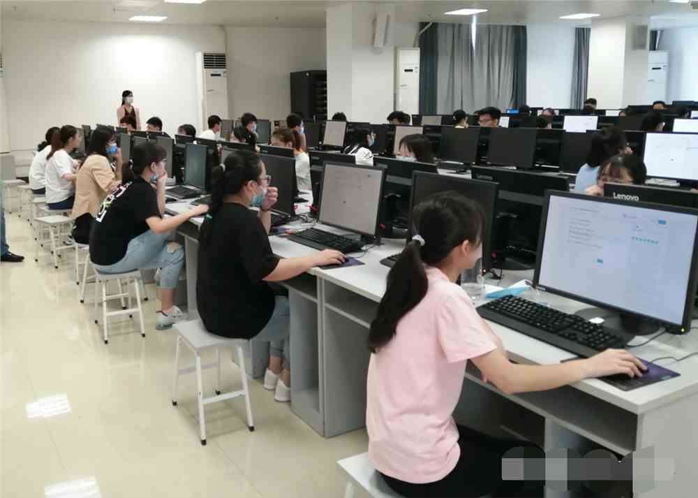 女生学计算机专业怎么样？女生学计算机哪个专业最吃香？