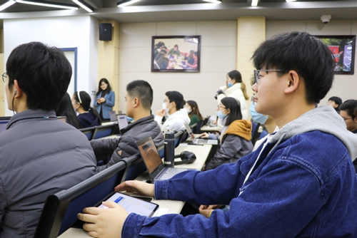 上海理工大学中英国际学院“让科学研究的春风吹进复兴园”系列讲座第二季收官