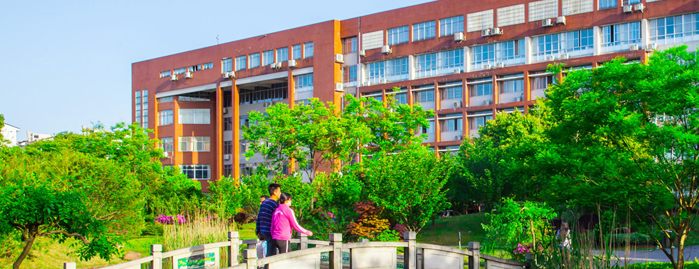 湖南农业大学东方科技学院有几个校区？校区地址在哪里？